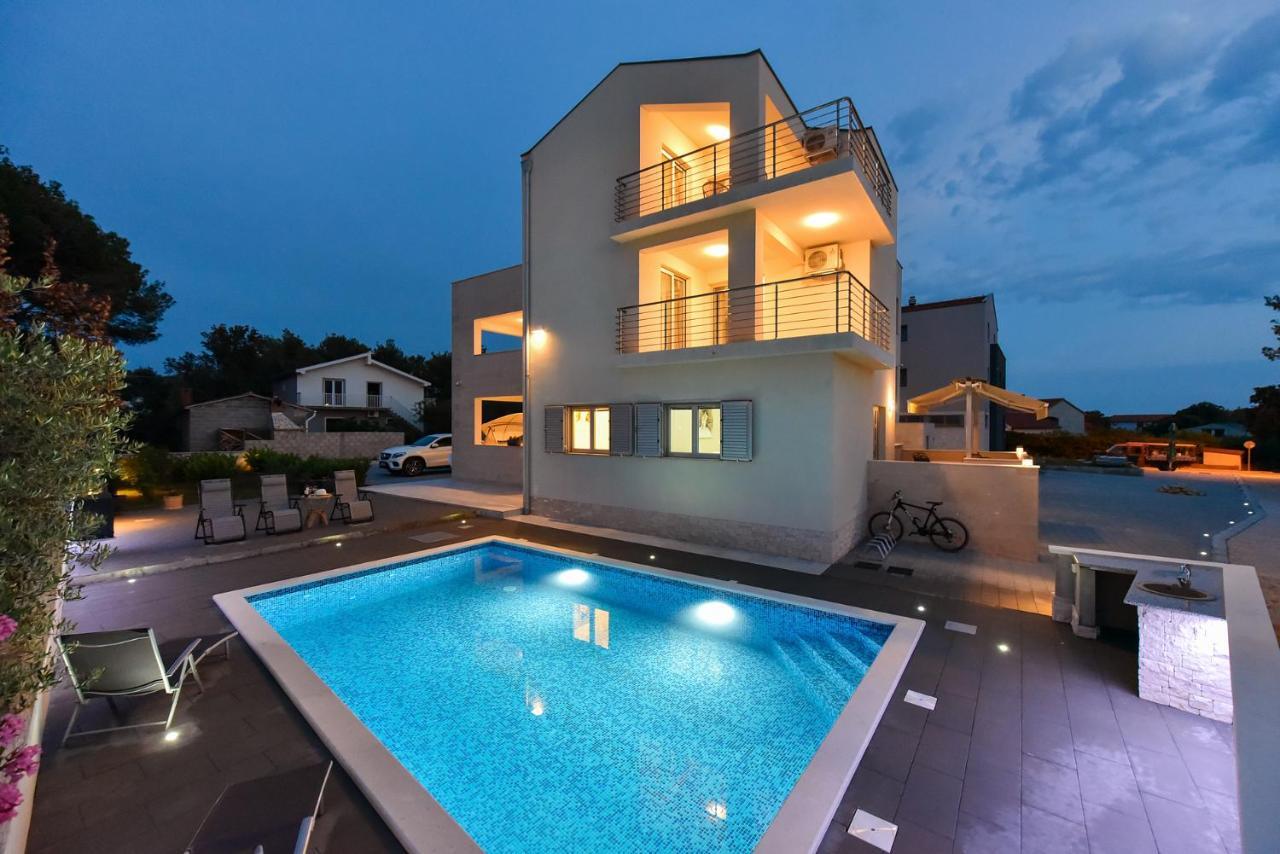 Apartmani Iva Vir Exterior foto