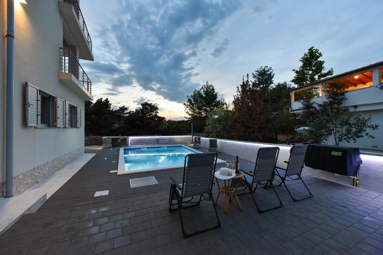 Apartmani Iva Vir Exterior foto