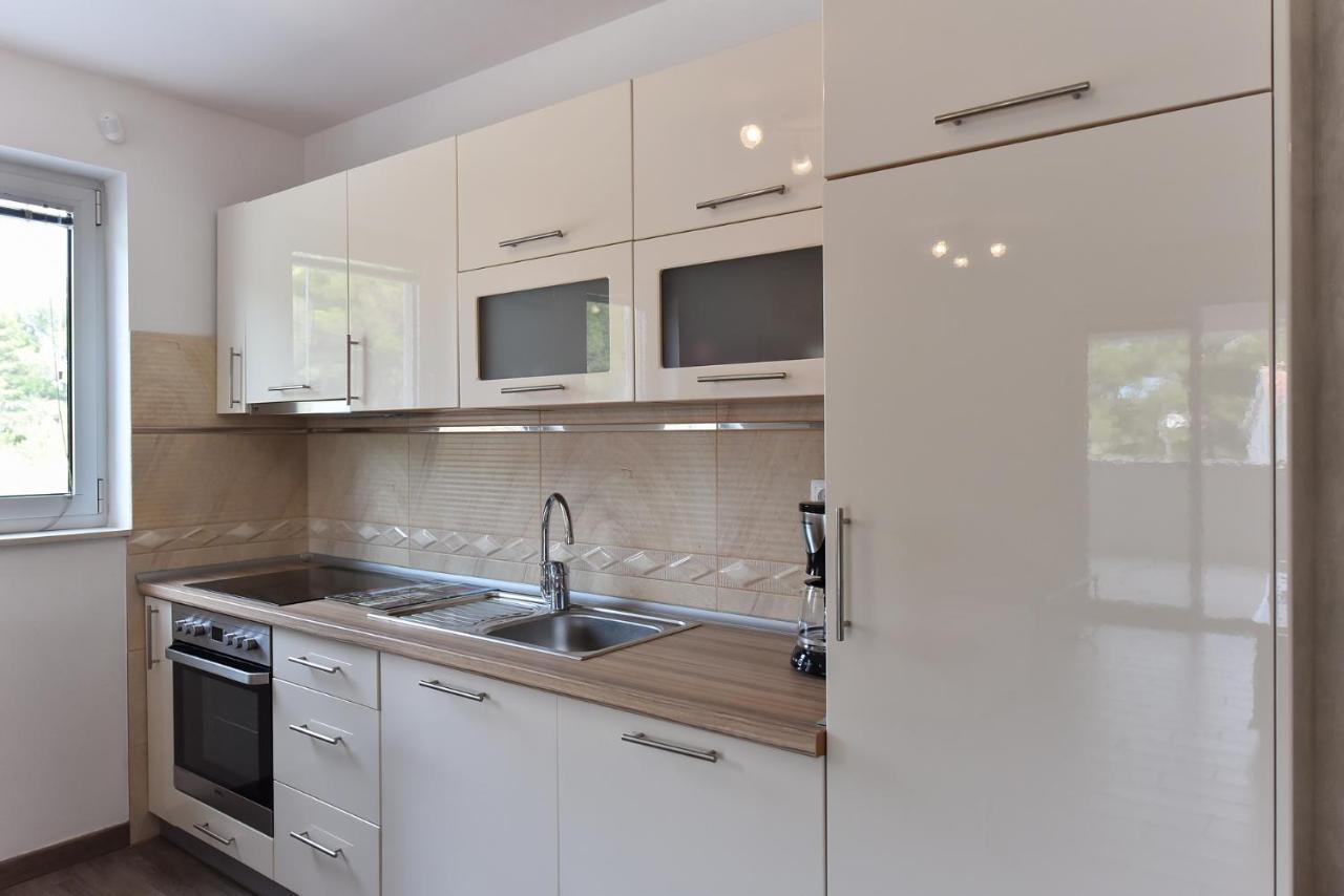Apartmani Iva Vir Exterior foto