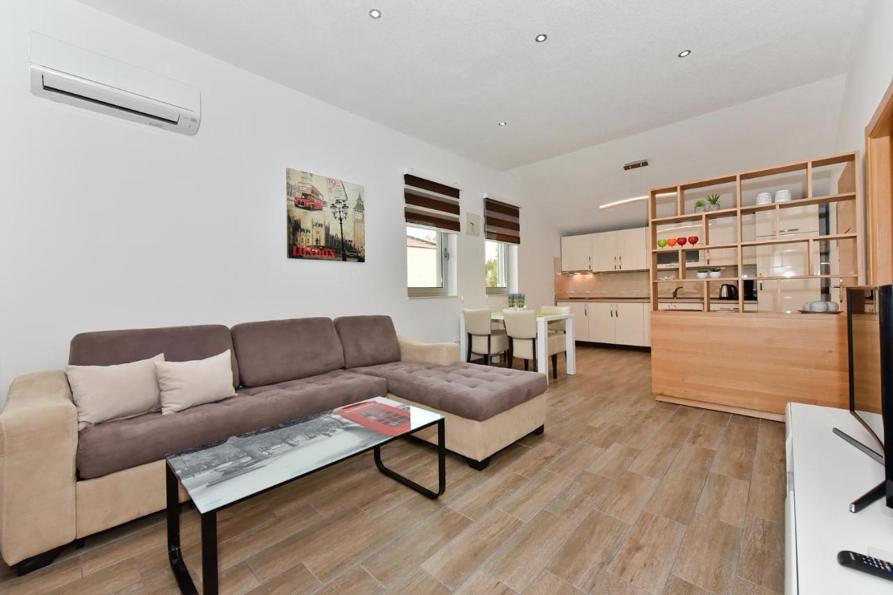 Apartmani Iva Vir Exterior foto