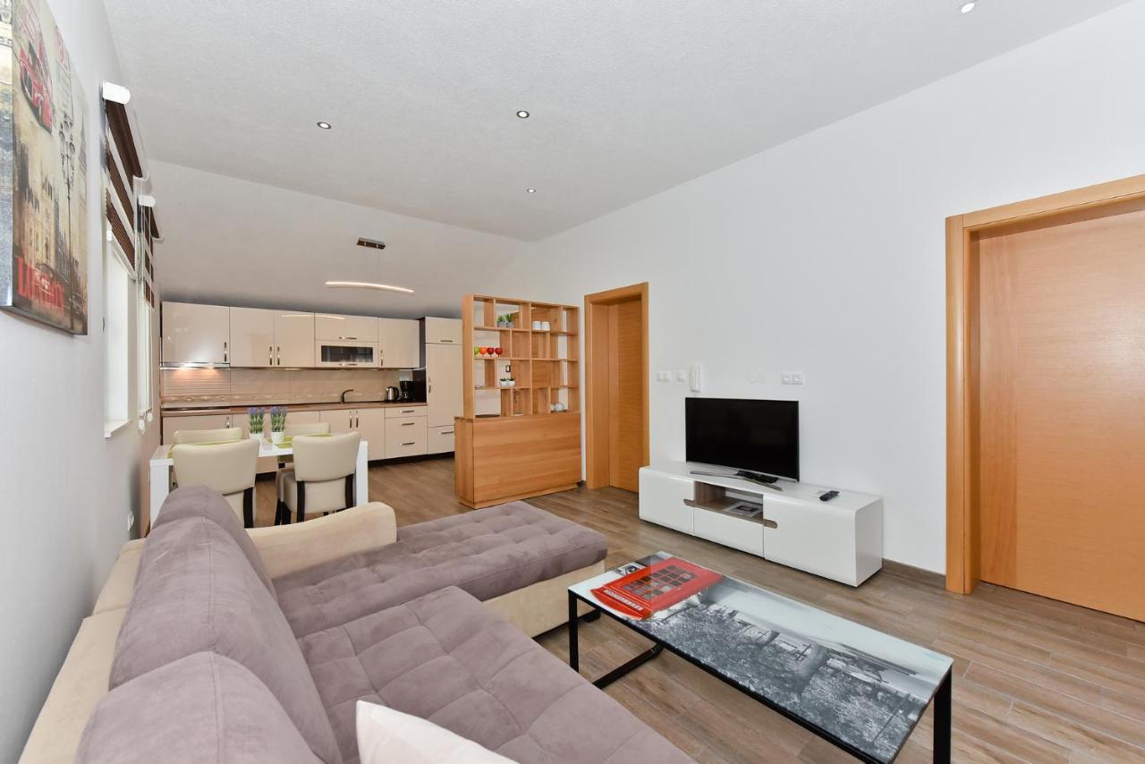 Apartmani Iva Vir Exterior foto