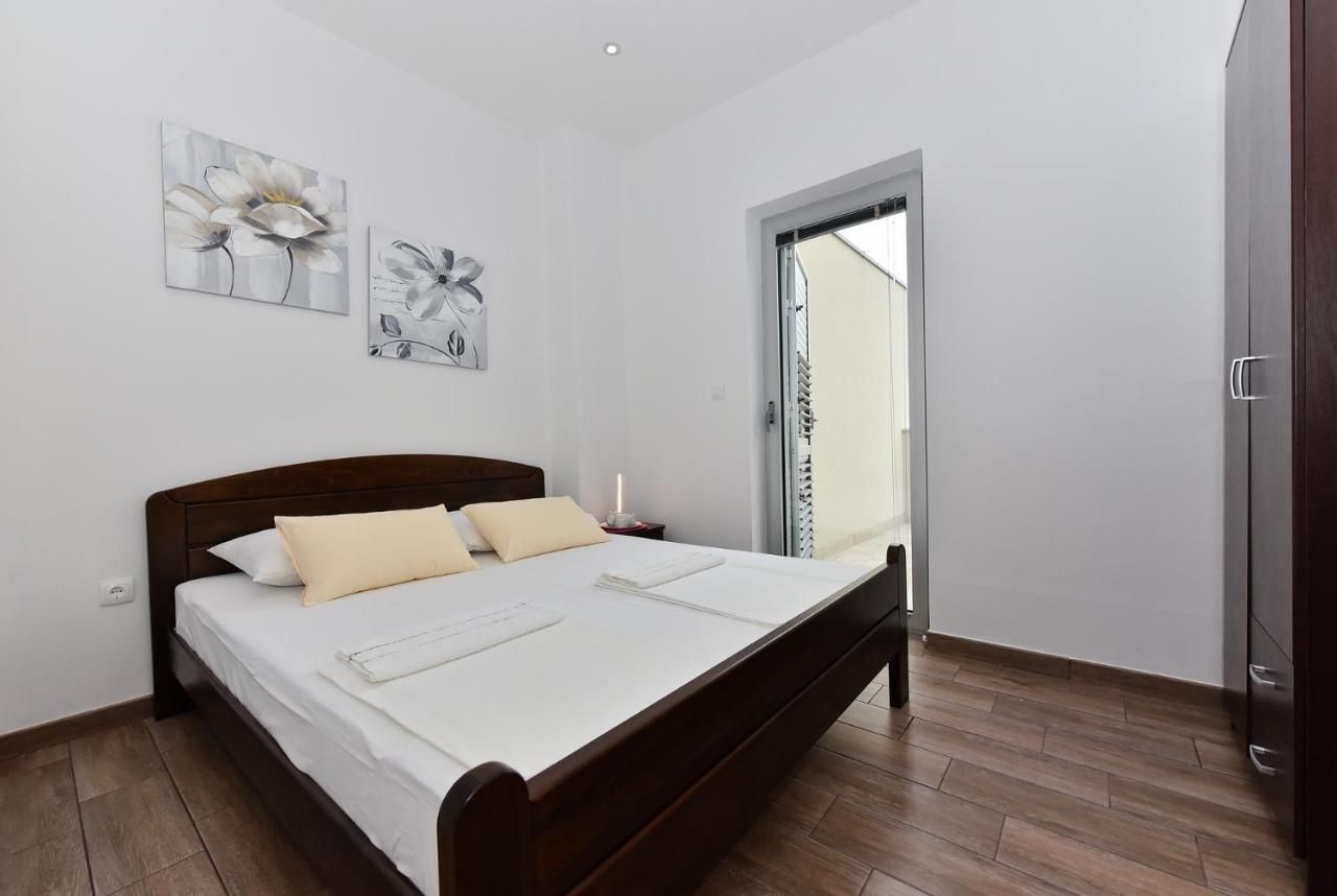 Apartmani Iva Vir Exterior foto