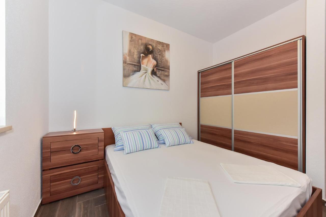 Apartmani Iva Vir Exterior foto